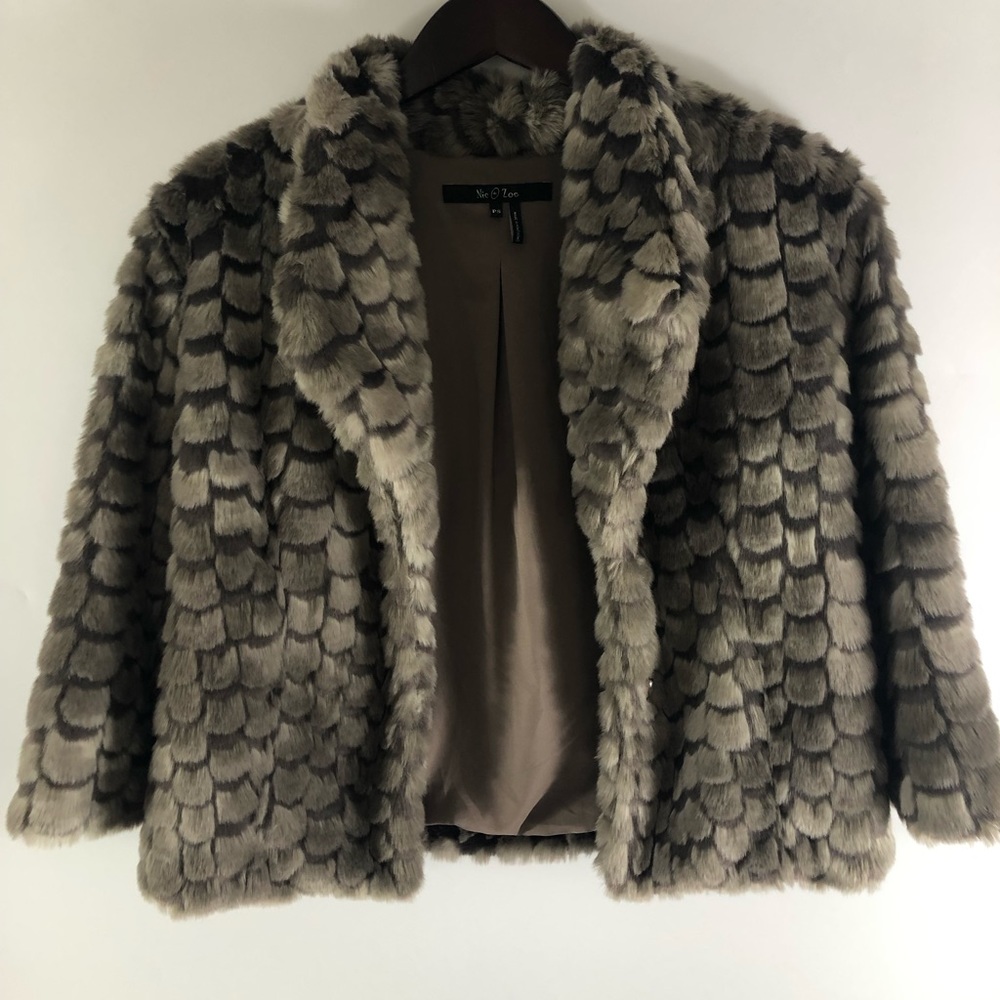 Nic + Zoe three quarter length sleeve faux fur jacket Size PS